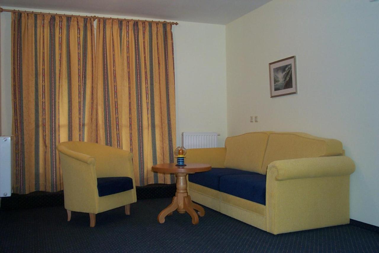 שטרובל Appartements Im Forsthaus מראה חיצוני תמונה
